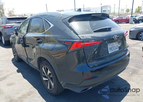 2021 Lexus Nx 300 z USA, uszkodzony, nr VIN JTJGARBZ2M5033664